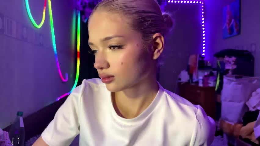 suzannabarmes Adult Chat May 8, 2026