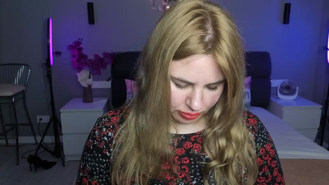 AvaQueen Adult Chat May 8, 2026