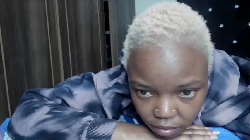 empressvee25 Adult Chat May 8, 2026
