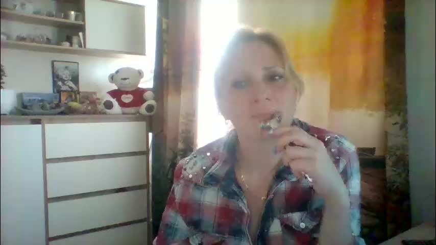 velka_raspberry Adult Chat May 8, 2026