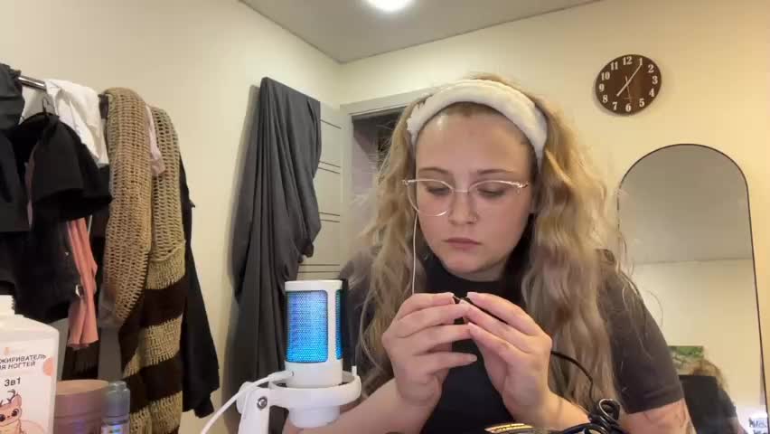 eloisedenkins Adult Chat May 8, 2026