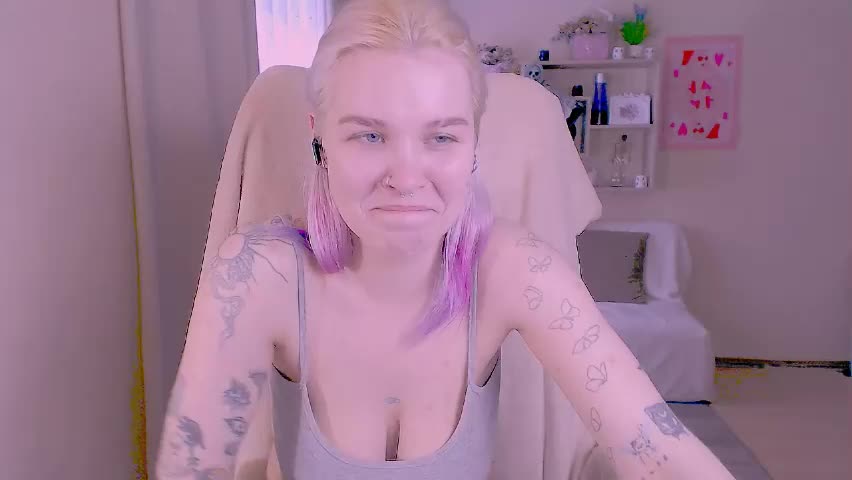 hot_blonda_ Adult Chat May 8, 2026