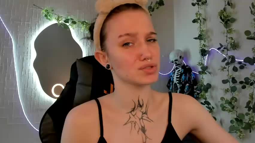 elastikiss Adult Chat May 9, 2026