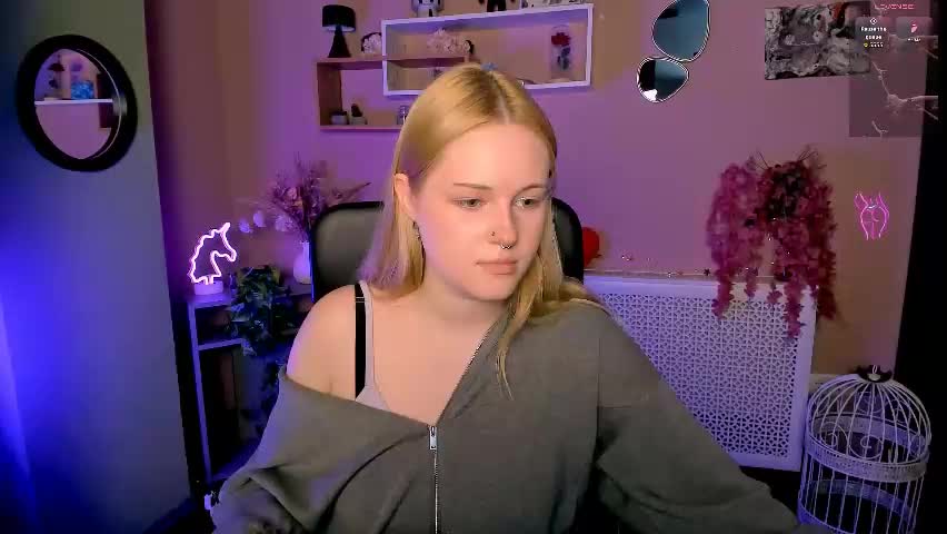 trixy_melison Adult Chat May 9, 2026