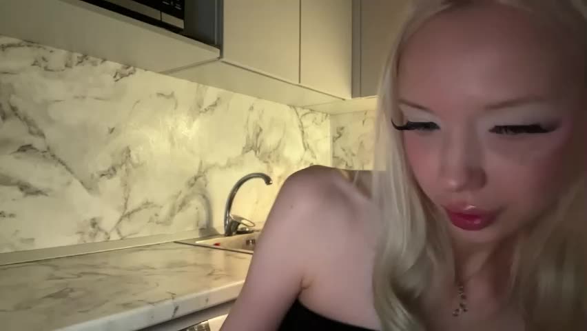 janellkuehnle Adult Chat May 9, 2026
