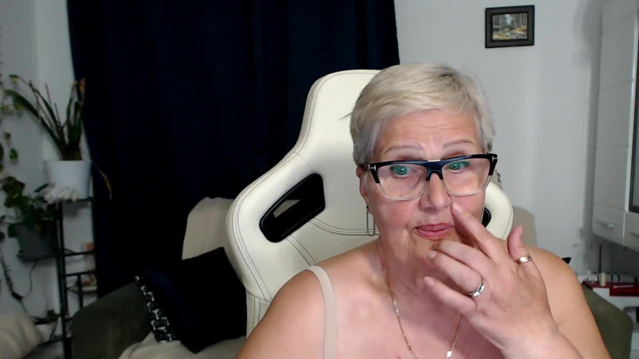 Selenna65 Adult Chat May 9, 2026
