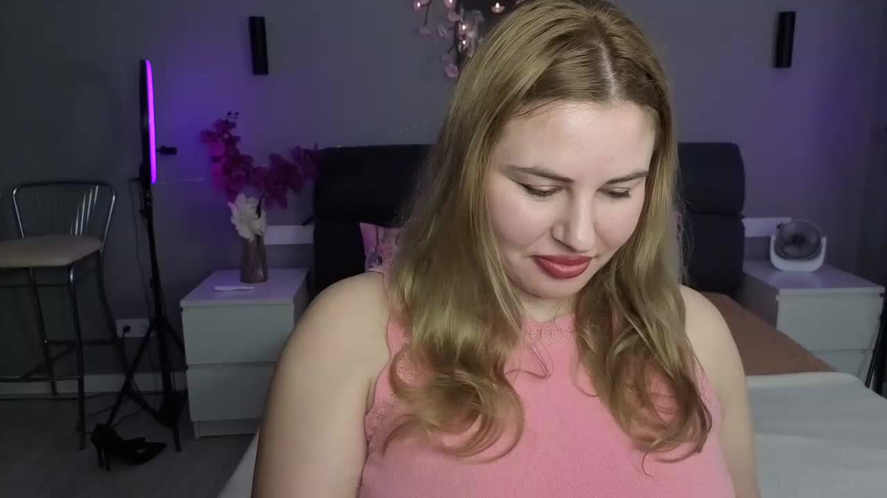 AvaQueen Adult Chat May 9, 2026