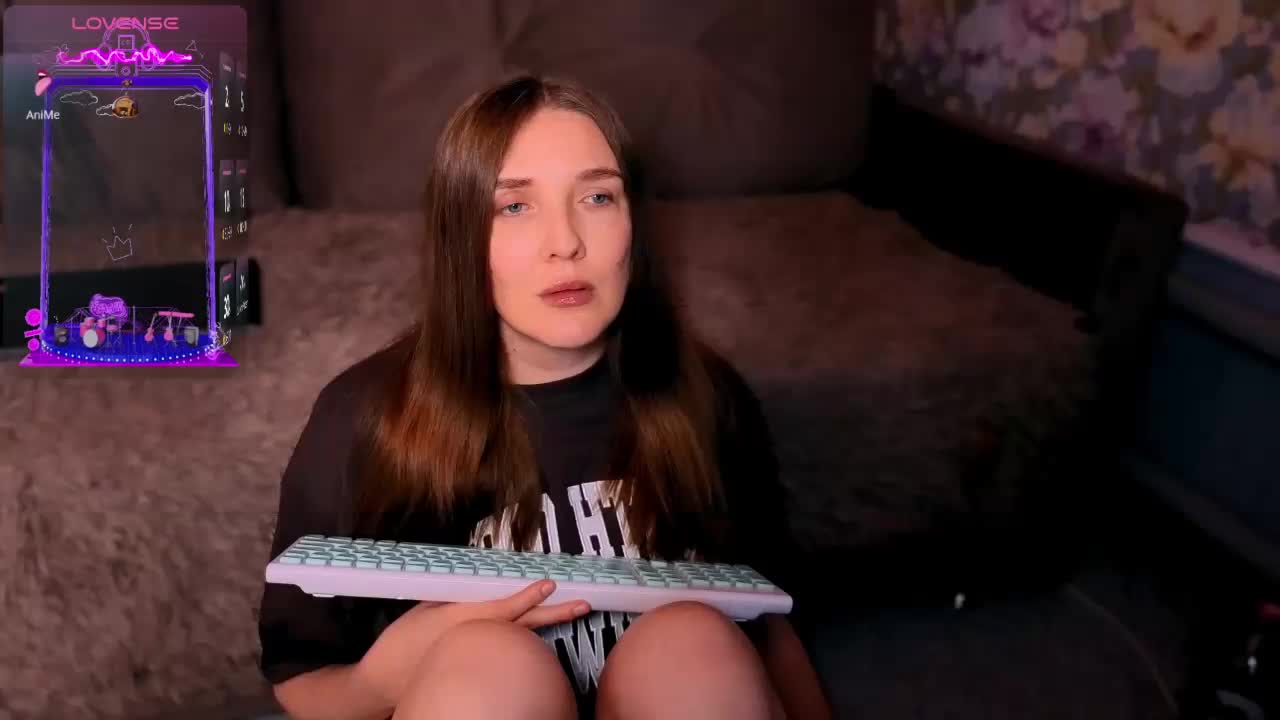 -Frida- Adult Chat May 9, 2026