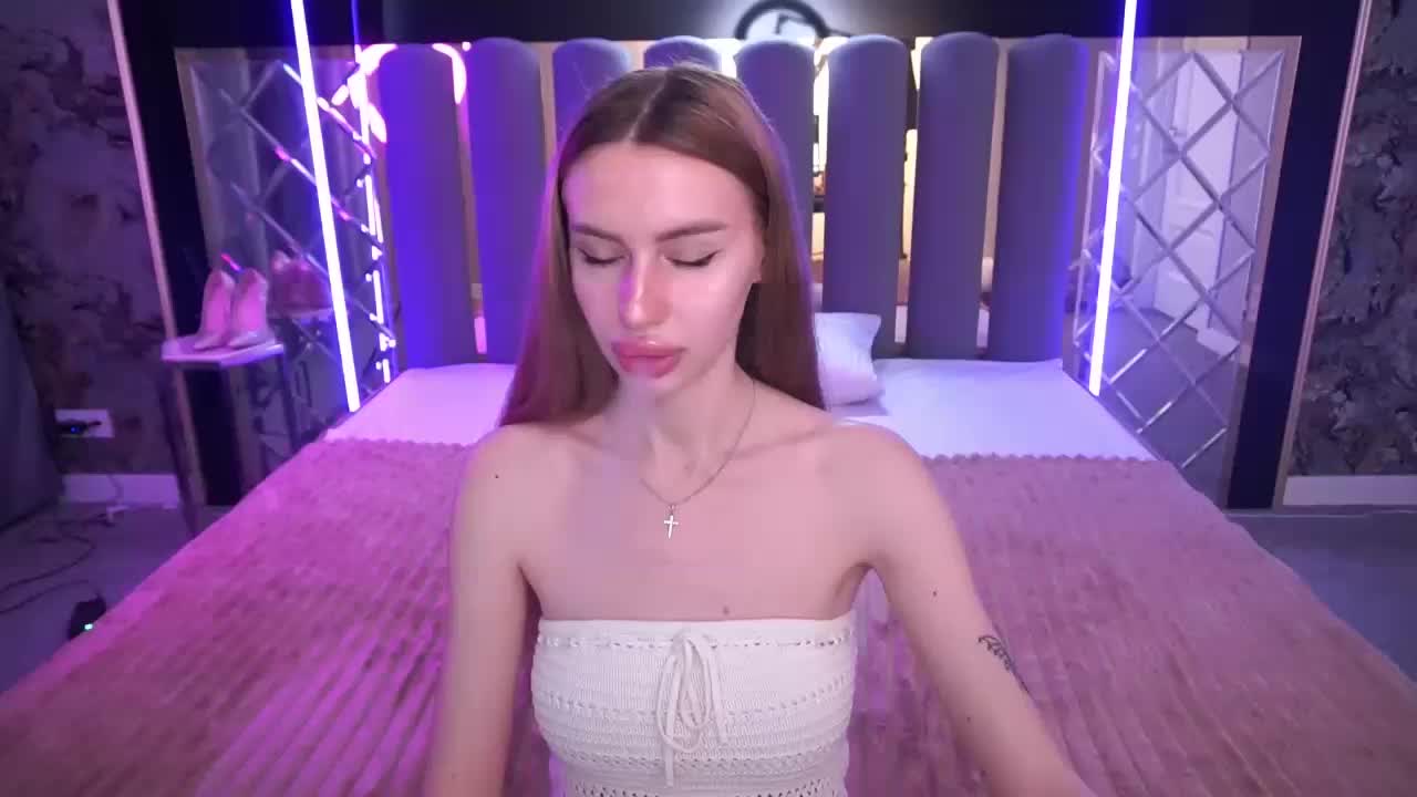 SnowWhiteee Adult Chat May 9, 2026