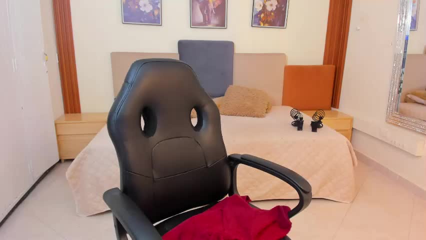 naugthy_brunette_ Adult Chat May 10, 2026