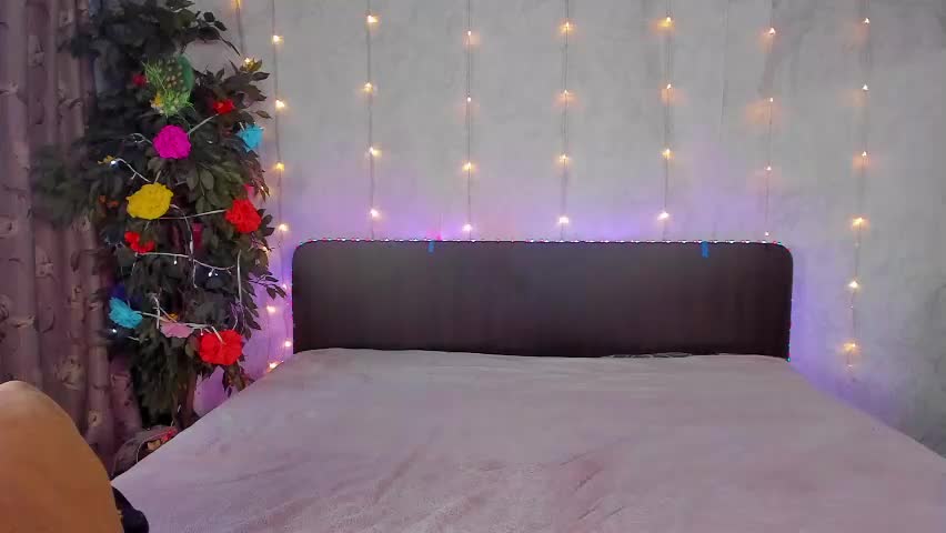 milana_crystal_ Adult Chat May 10, 2026