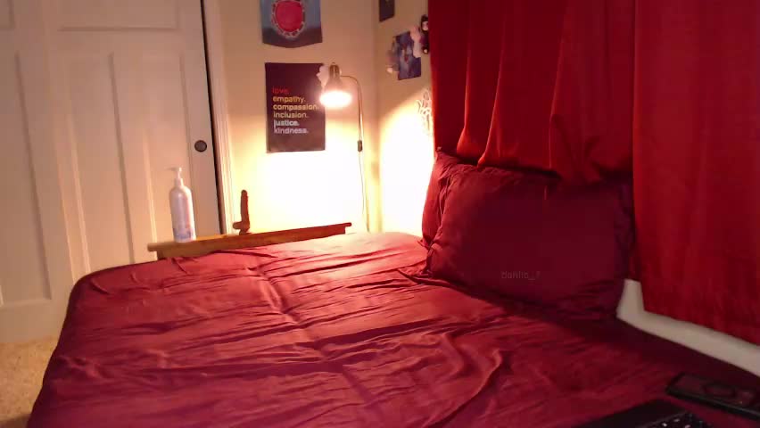 dahlia_t Adult Chat May 10, 2026