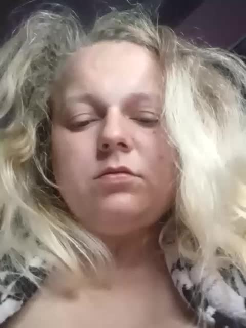 MILANNNAA Adult Chat May 10, 2026