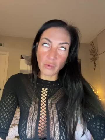 IrinkaGata Adult Chat May 10, 2026