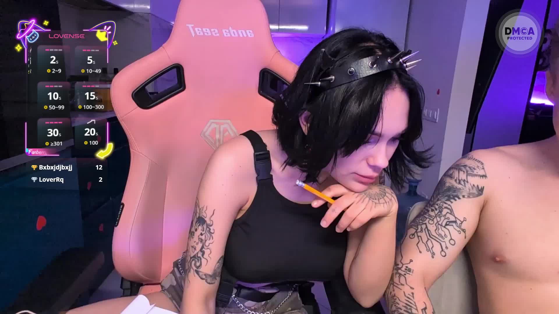GroteskCouple Adult Chat May 10, 2026