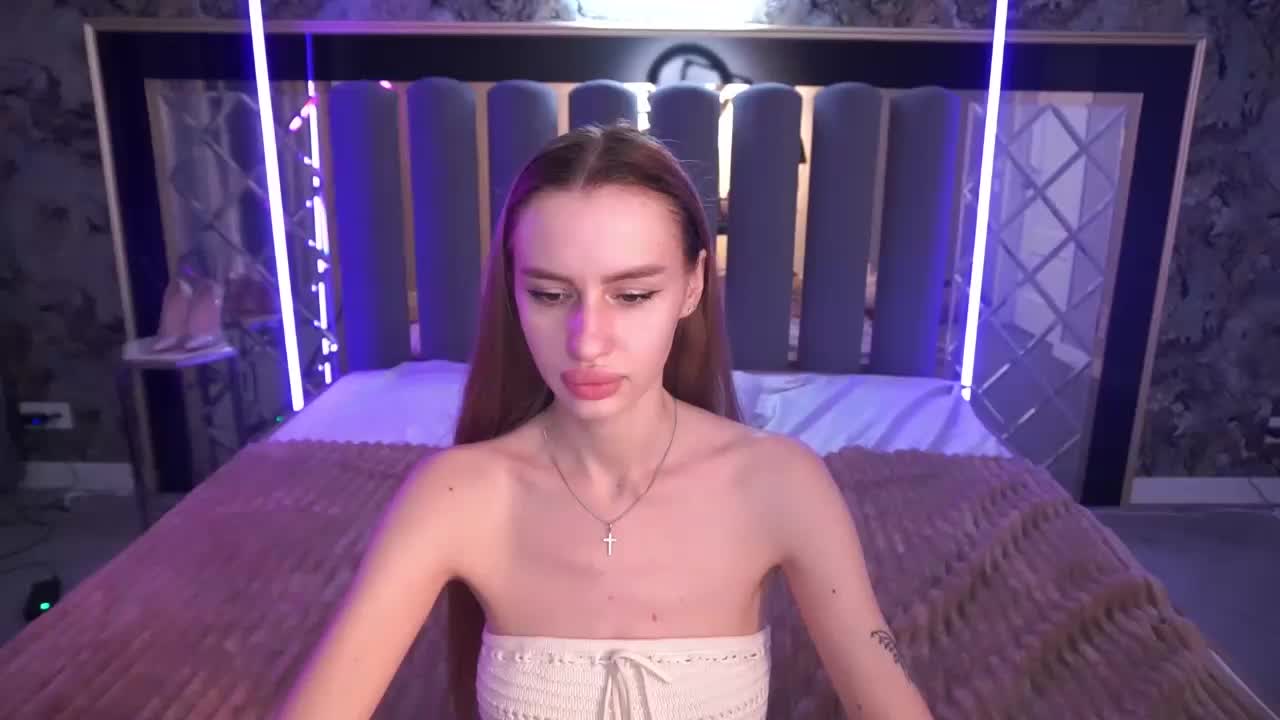 SnowWhiteee Adult Chat May 11, 2026