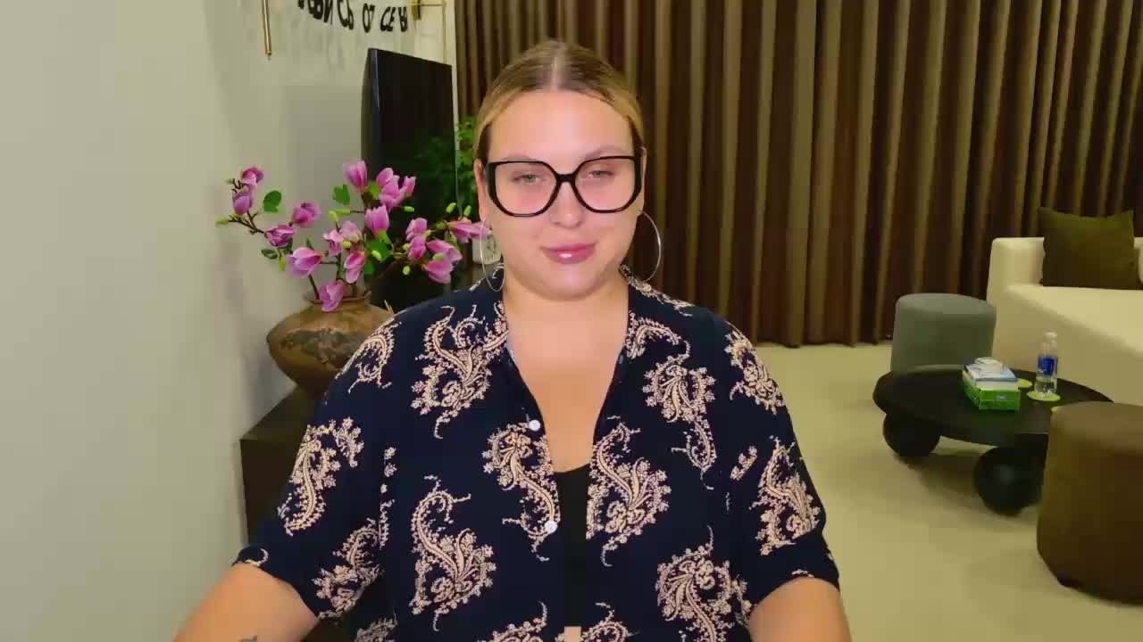 EvaPuffy Adult Chat May 11, 2026