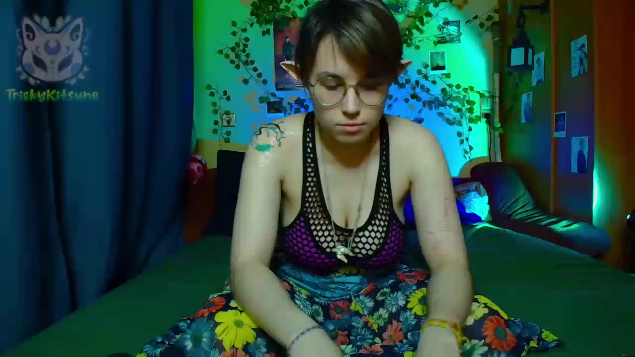 Tricky_Kitsune Adult Chat May 11, 2026