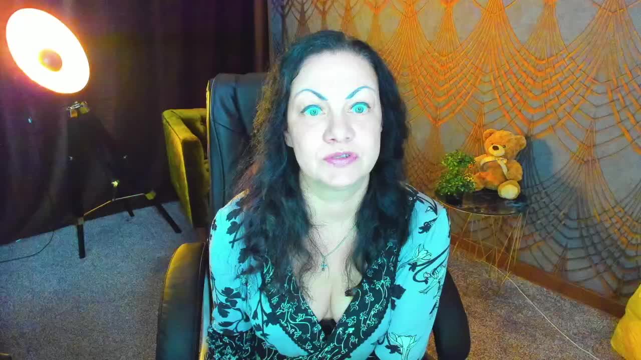 IrissMoon Adult Chat May 11, 2026
