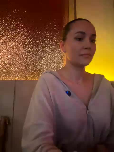 QWEENII Adult Chat May 11, 2026