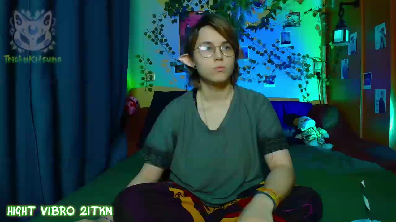 Tricky_Kitsune Adult Chat May 11, 2026