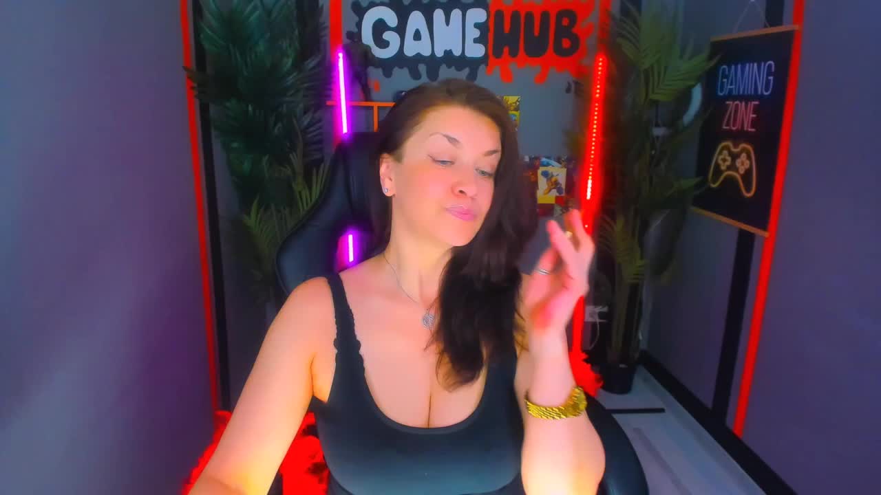 AnaMills Adult Chat May 12, 2026