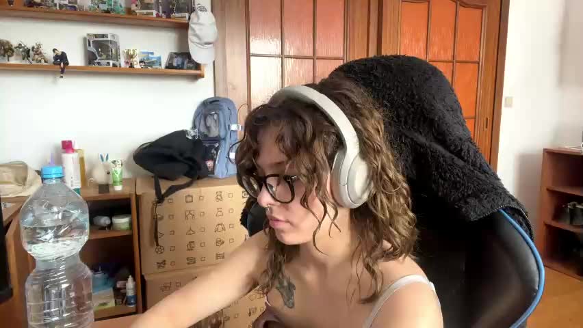 faintpeach Adult Chat May 11, 2026