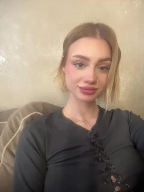 RealLinaaa Adult Chat May 11, 2026