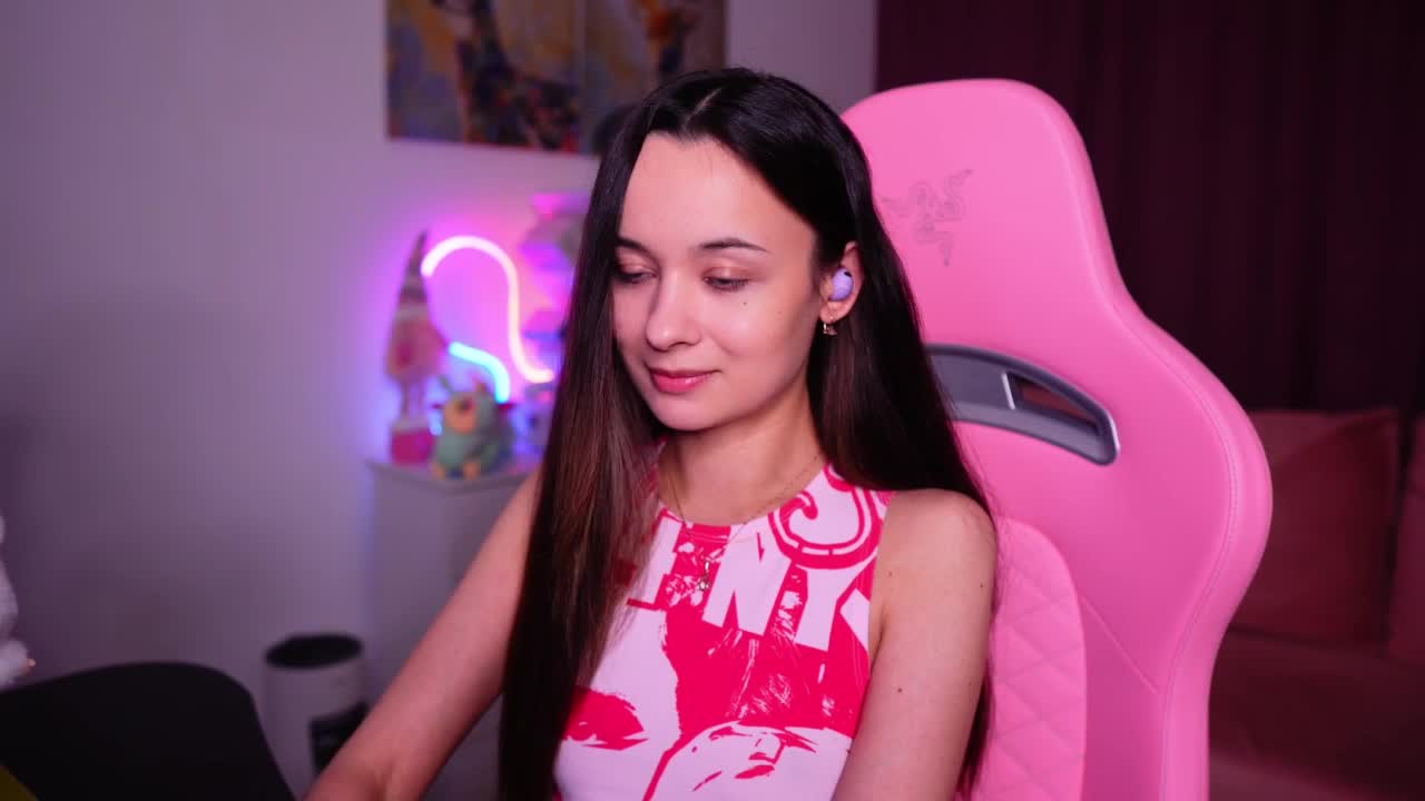 JuicyAngel Adult Chat May 12, 2026