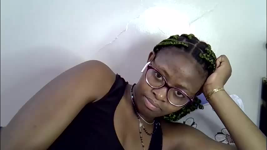 sweet_zarah Adult Chat May 11, 2026