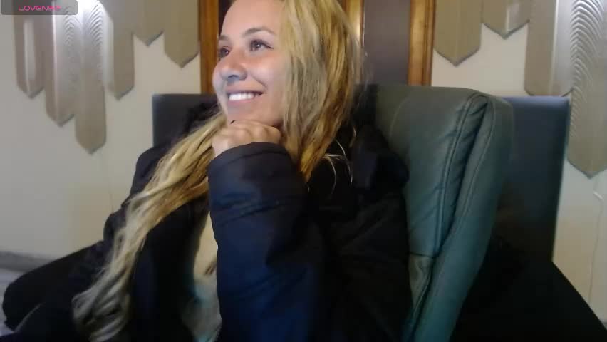 angel_white25 Adult Chat May 12, 2026