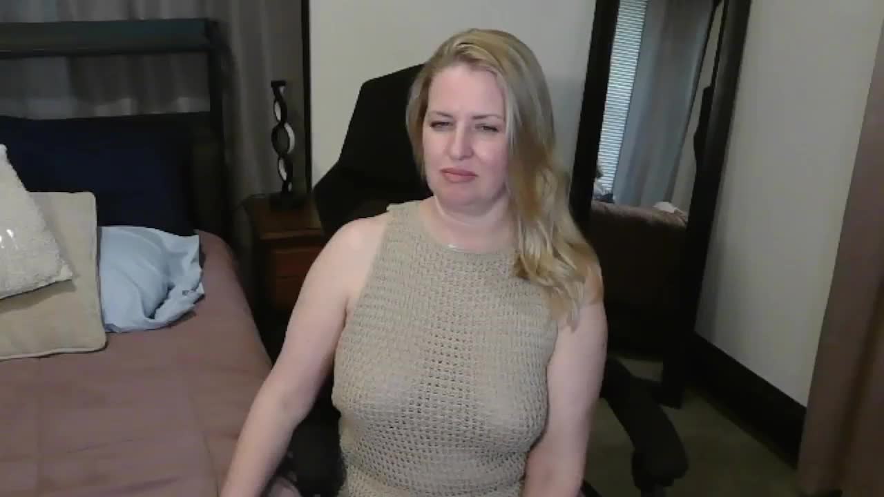 Holliekate Adult Chat May 12, 2026