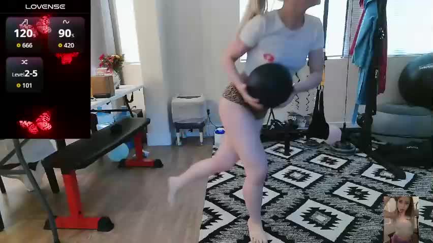 blondiebubblebooty Adult Chat May 12, 2026