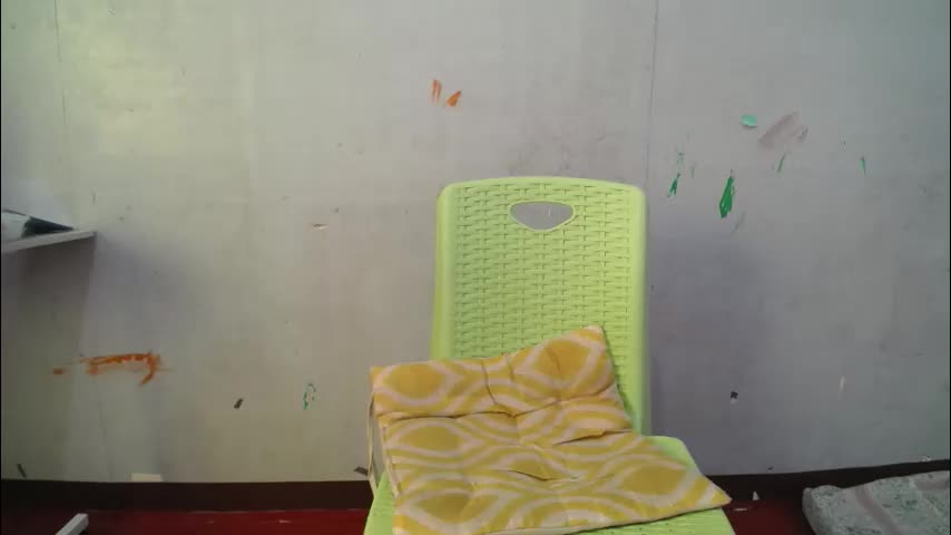 skinny_laura18xxx Adult Chat May 12, 2026