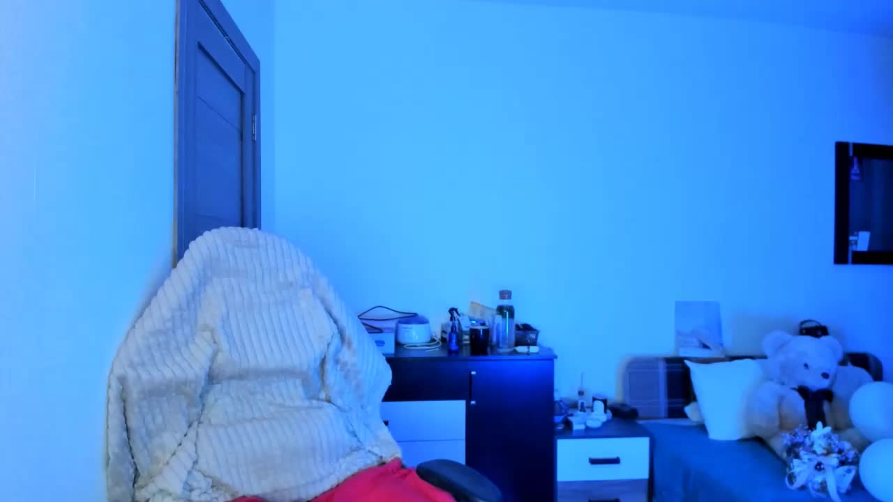 Shy_foxY Adult Chat May 12, 2026