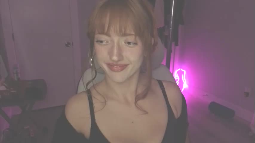 foxyredddd Adult Chat May 12, 2026