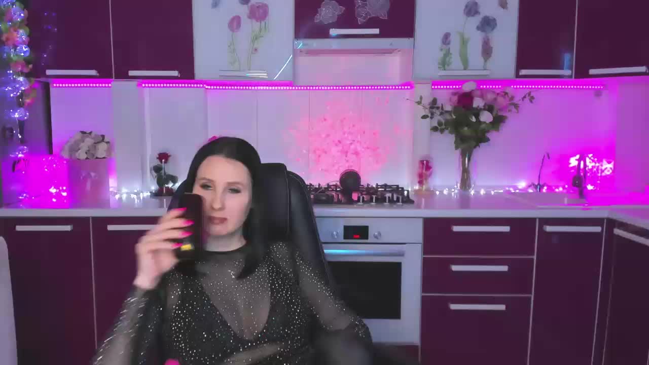 Olivija2020 Adult Chat May 12, 2026