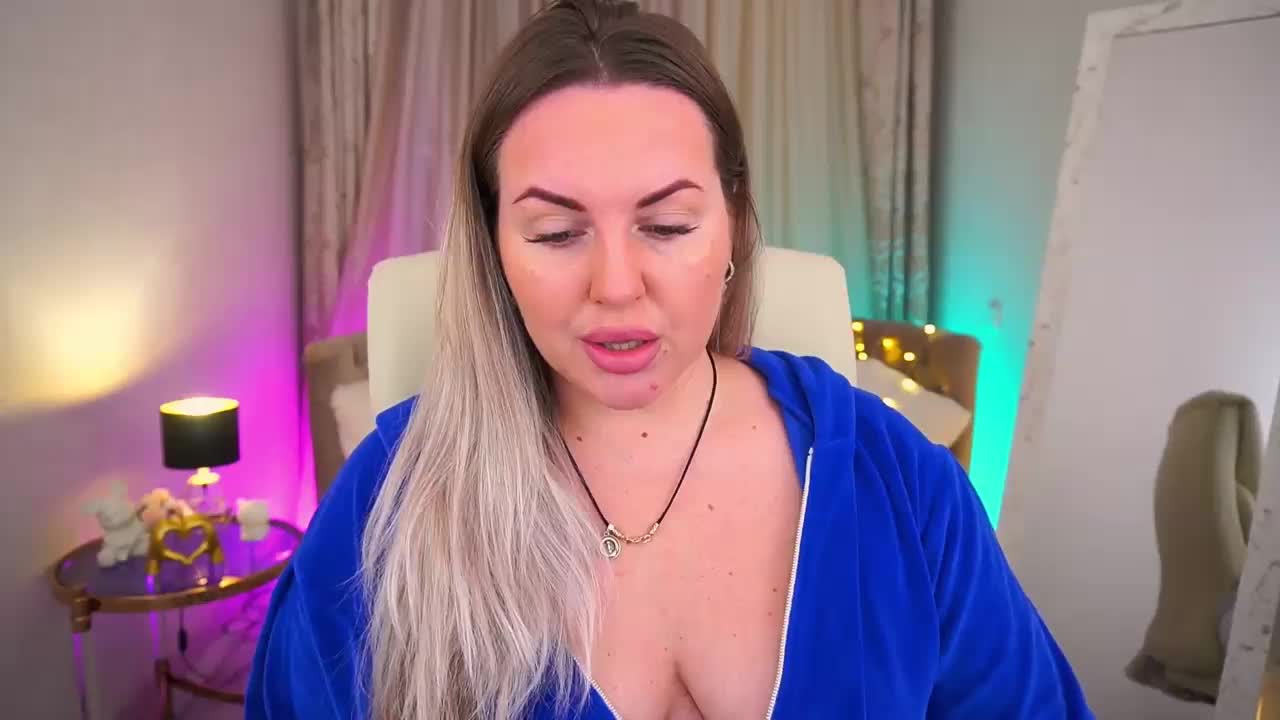 KiraCandyS Adult Chat May 12, 2026