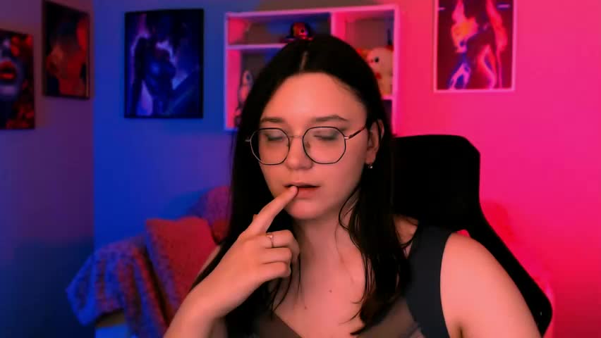 emma_hazell Adult Chat May 12, 2026