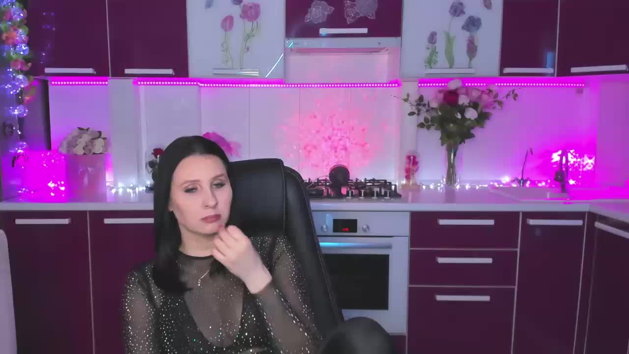 Olivija2020 Adult Chat May 12, 2026