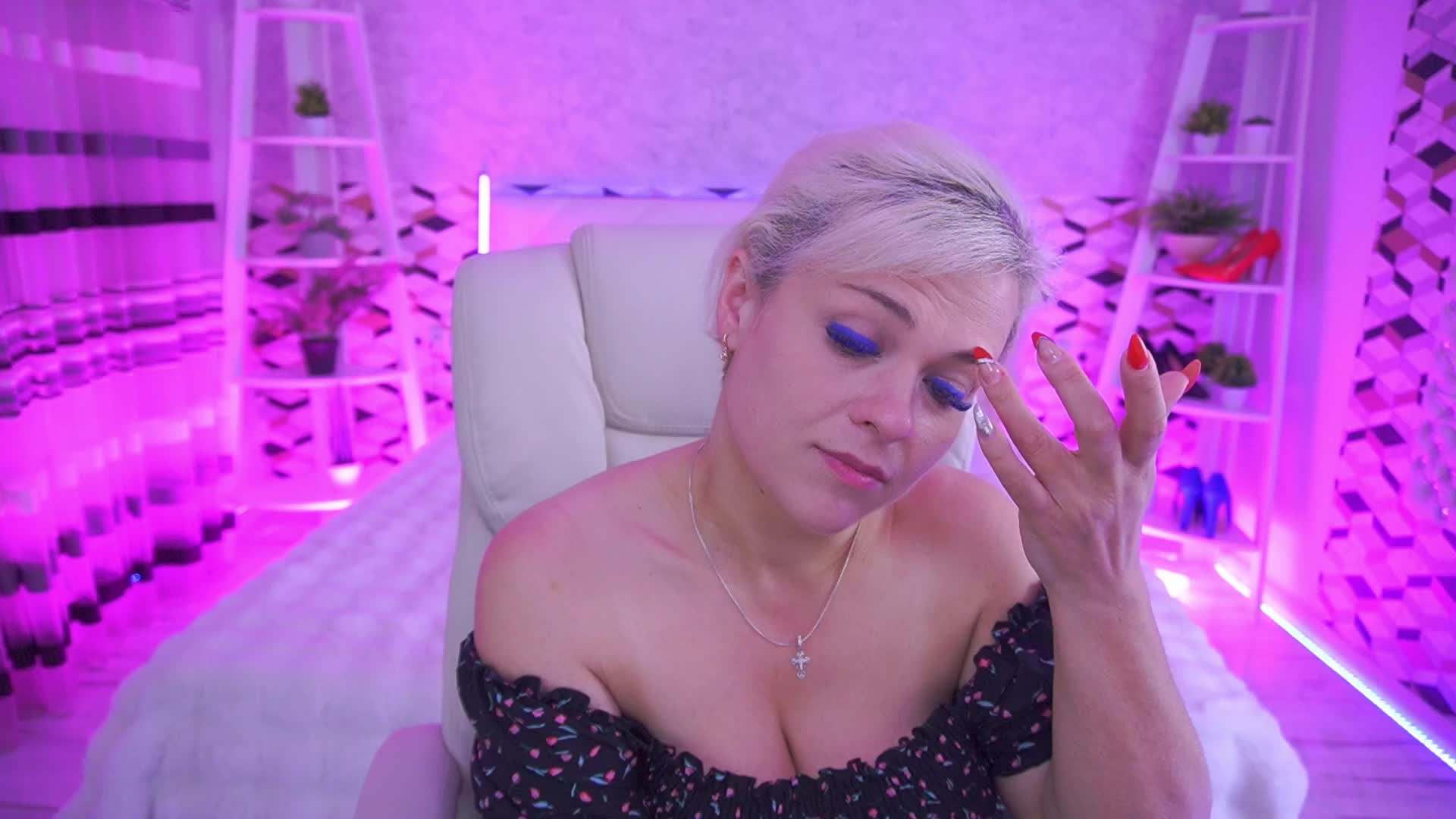 CrystalVibe Adult Chat May 12, 2026