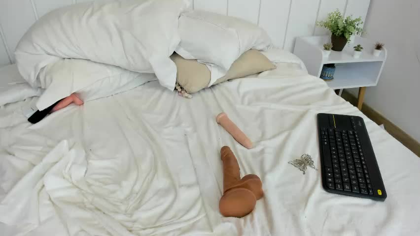 skarletkiss_ Adult Chat May 12, 2026