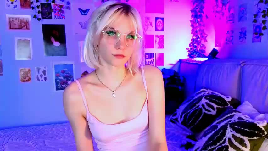 vanessaaustin Adult Chat May 12, 2026