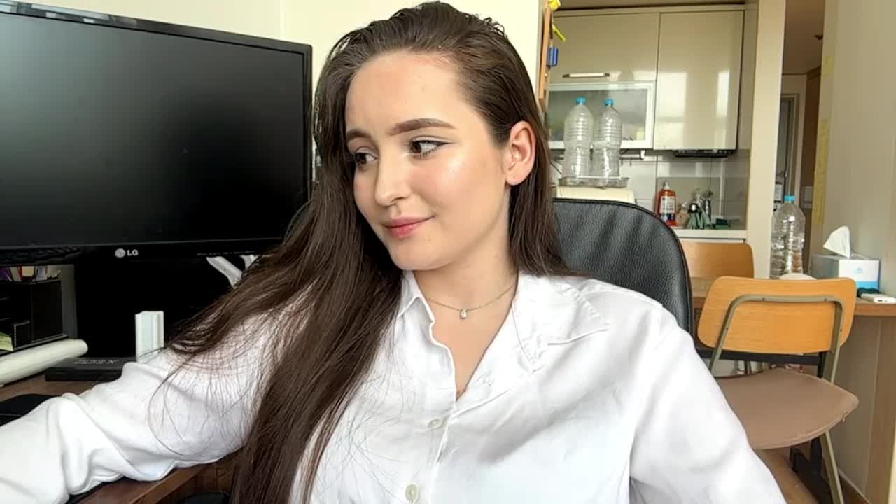 EmillyCarte Adult Chat May 12, 2026
