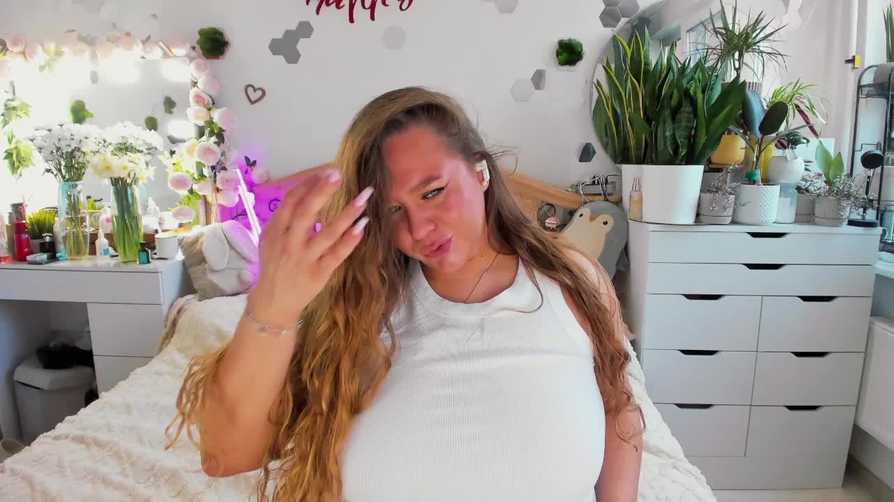 Bonne-Aurore Adult Chat May 12, 2026