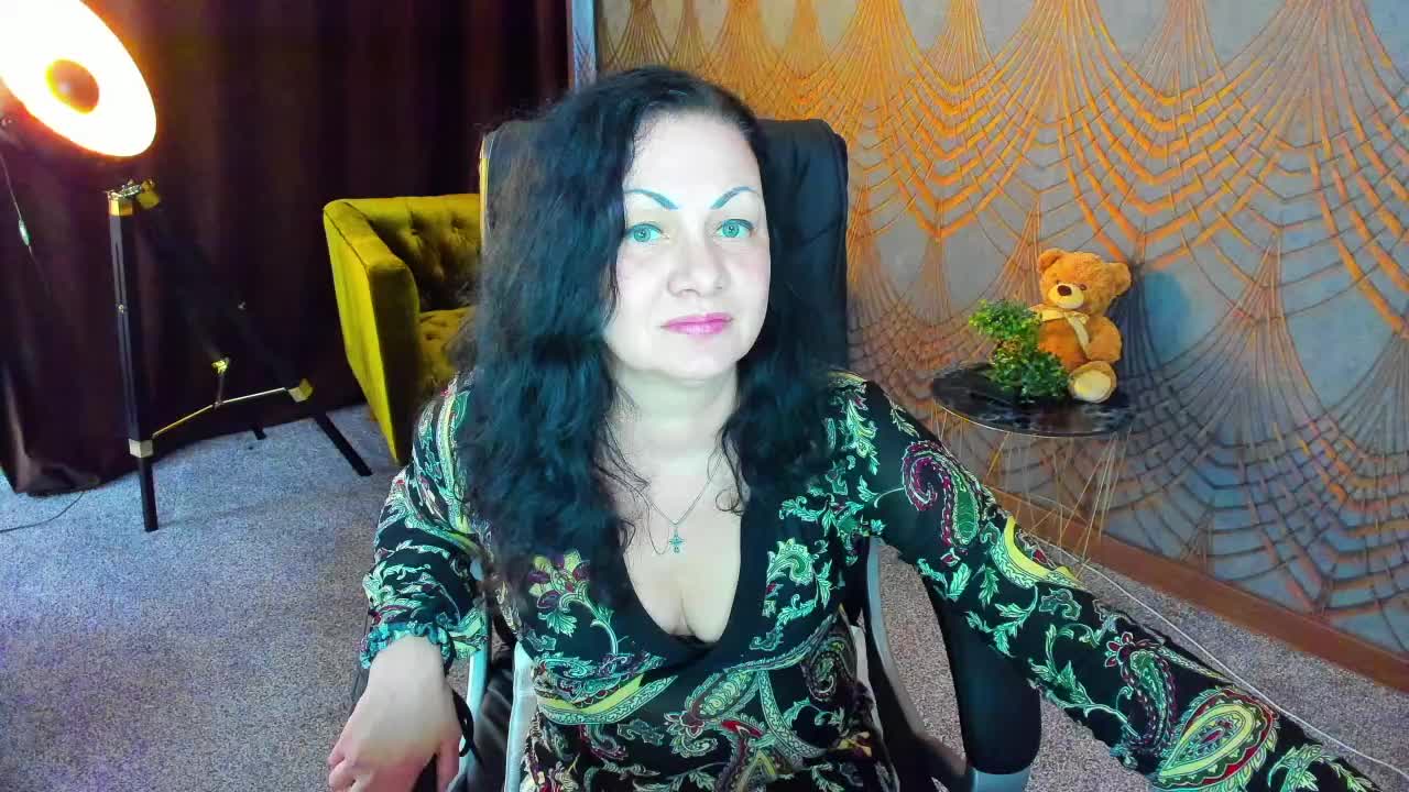 IrissMoon Adult Chat May 12, 2026