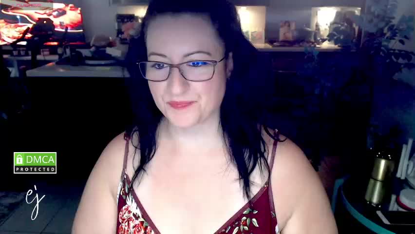 fantasygirl999 Adult Chat May 13, 2026
