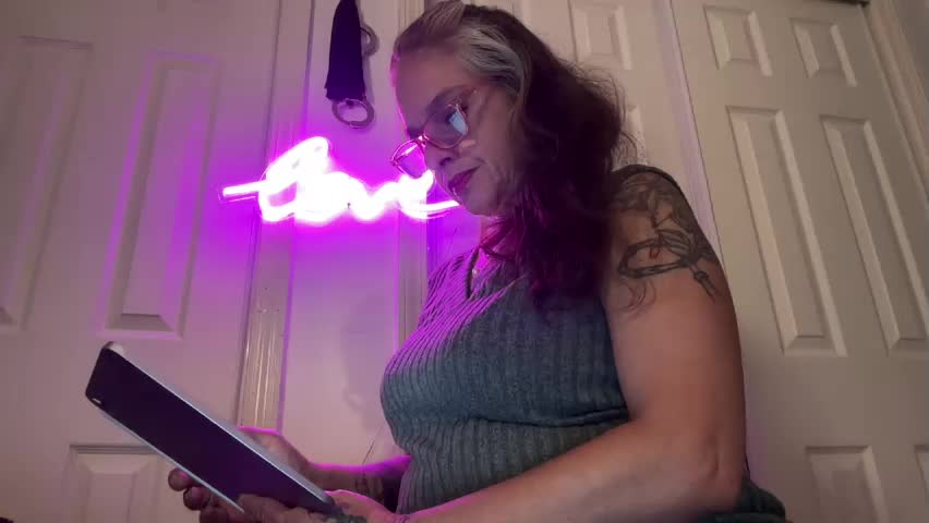 degeneratesaint Adult Chat May 13, 2026