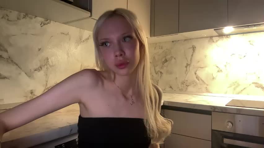 janellkuehnle Adult Chat May 13, 2026