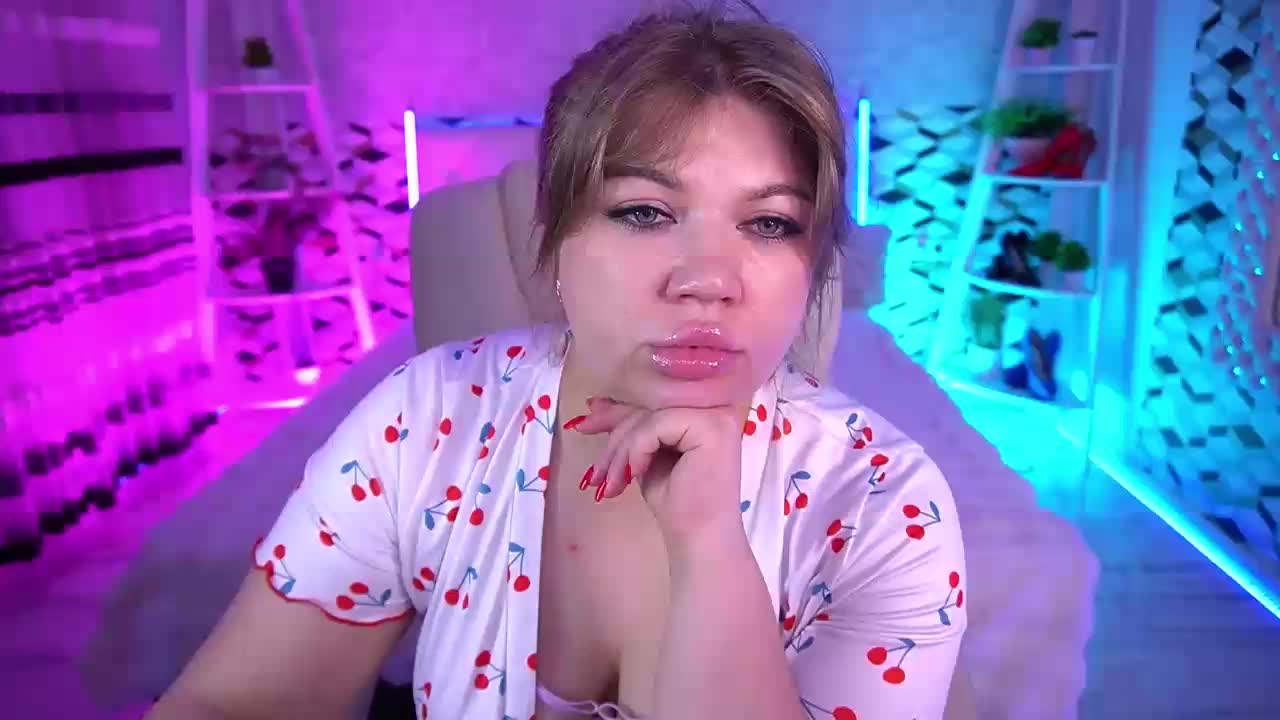 AmellyWhite Adult Chat May 13, 2026